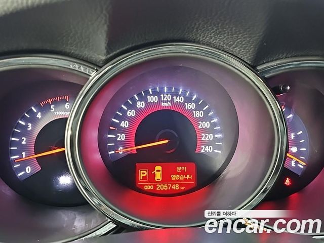Kia Sorento 2011 — photo 7