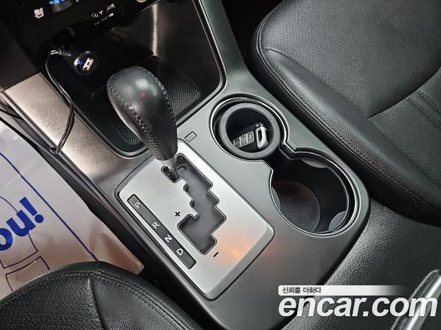 Kia Sorento 2011 — photo 8