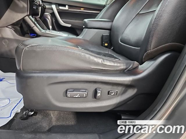 Kia Sorento 2011 — photo 13