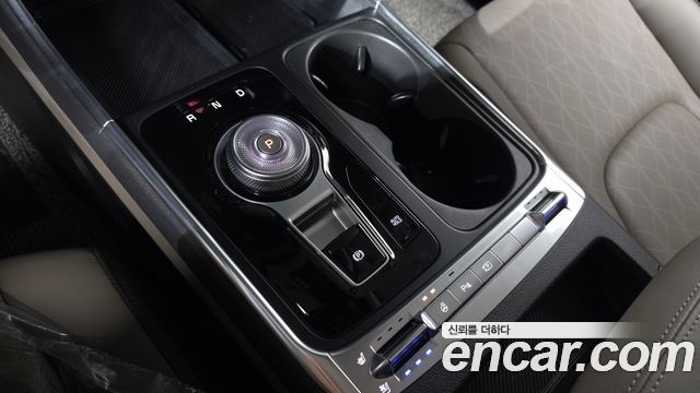Kia Canival 2025 — photo 12