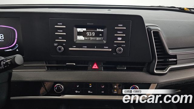 Kia Sportage 2022 — photo 16