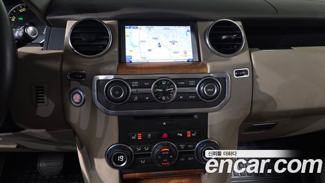 Land Rover Discovery 2013 — photo 19