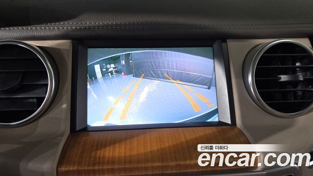 Land Rover Discovery 2013 — photo 21