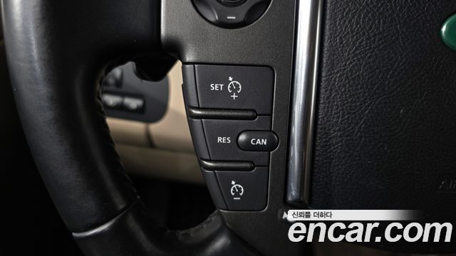 Land Rover Discovery 2013 — photo 23