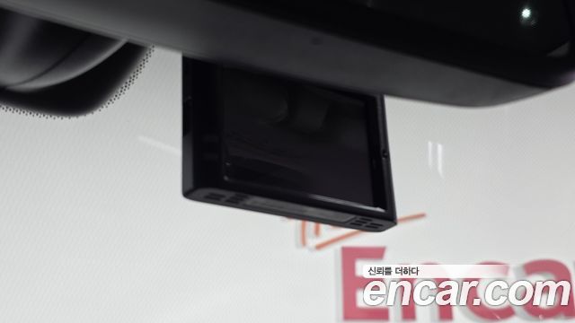 Land Rover Discovery 2013 — photo 26