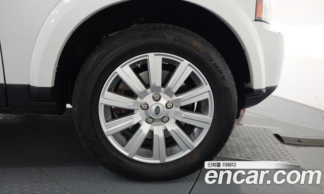 Land Rover Discovery 2013 — photo 7