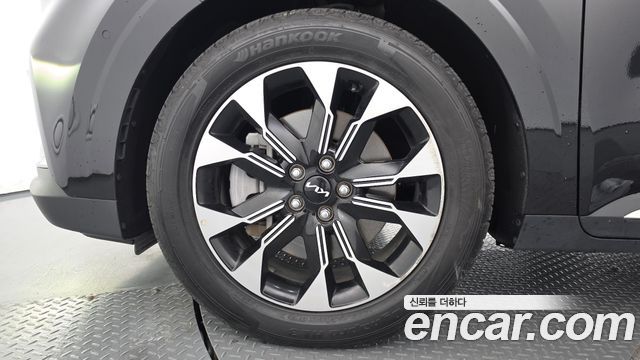 Kia Canival 2023 — photo 5