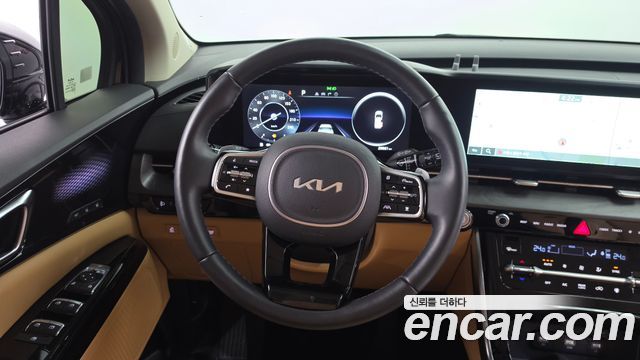 Kia Canival 2023 — photo 18