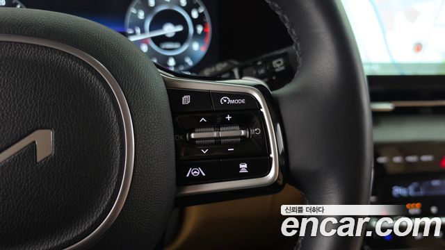 Kia Canival 2023 — photo 22