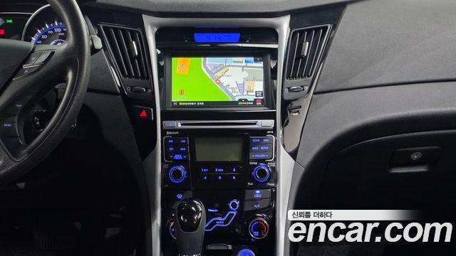 Hyundai Sonata 2012 — photo 20