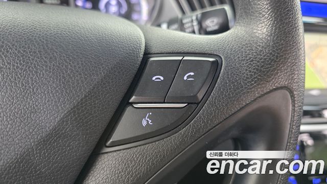 Hyundai Sonata 2012 — photo 23