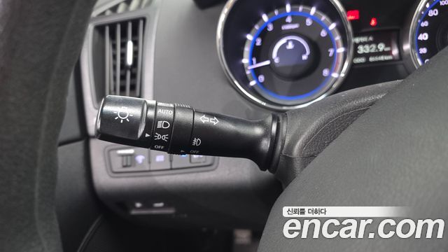 Hyundai Sonata 2012 — photo 28