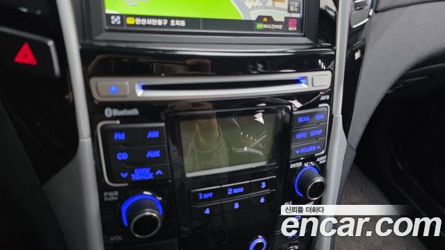Hyundai Sonata 2012 — photo 30