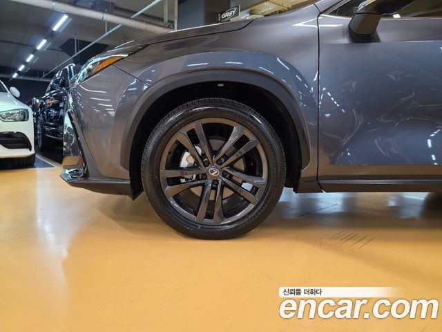 Lexus NX 2026 — photo 5