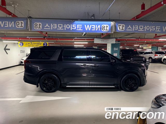 Kia Canival 2025 — photo 3