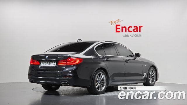 BMW 5-Series 2020 — photo 2