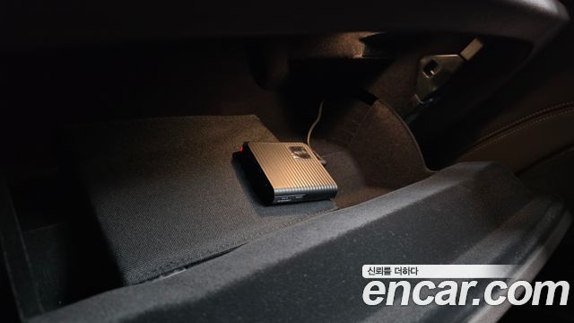 BMW 5-Series 2020 — photo 19