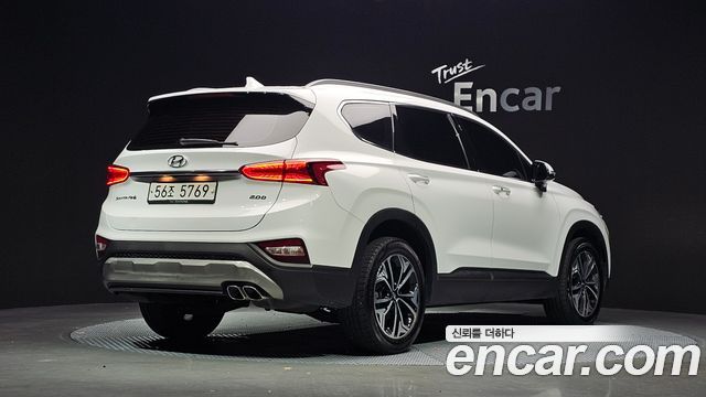 Hyundai Santafe 2019 — photo 2