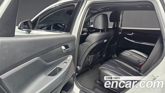 Hyundai Santafe 2019 — photo 17