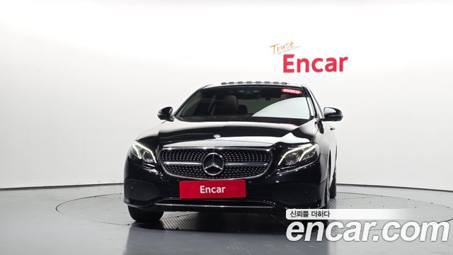 Mercedes-Benz E-Class 2019 — photo 3