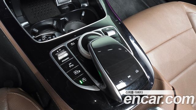 Mercedes-Benz E-Class 2019 — photo 32