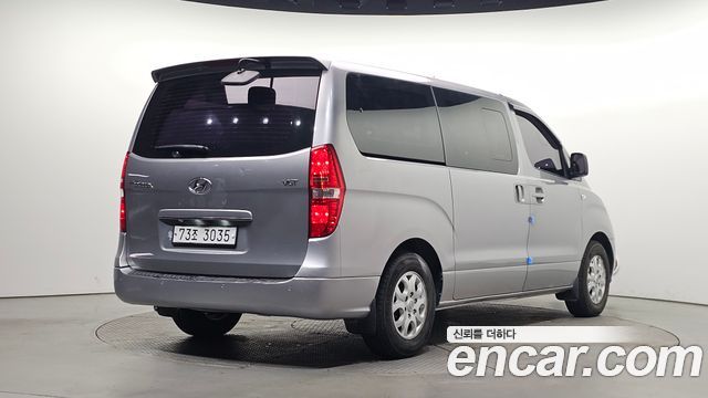 Hyundai Starex 2014 — photo 2