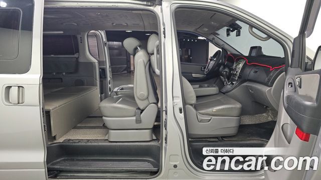 Hyundai Starex 2014 — photo 12