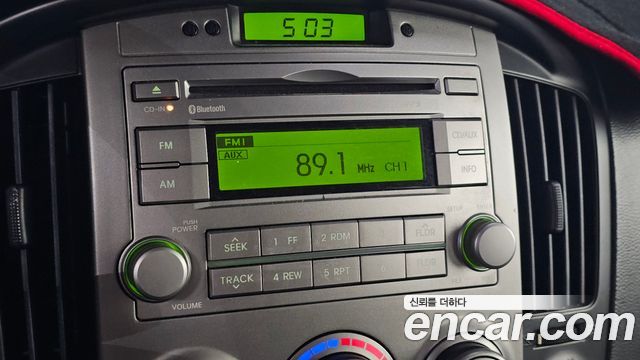 Hyundai Starex 2014 — photo 17