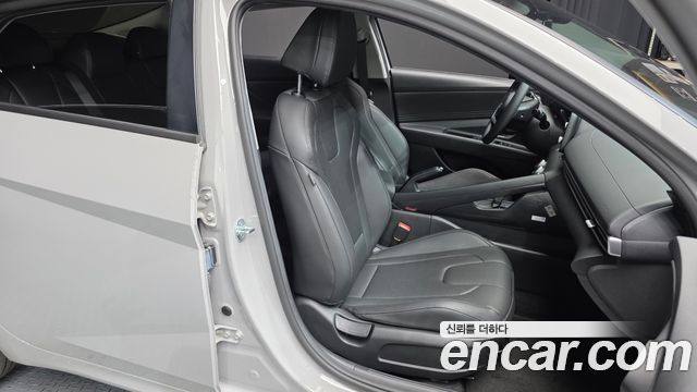 Hyundai AVANTE 2026 — photo 16