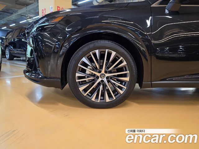 Lexus RX 2025 — photo 5