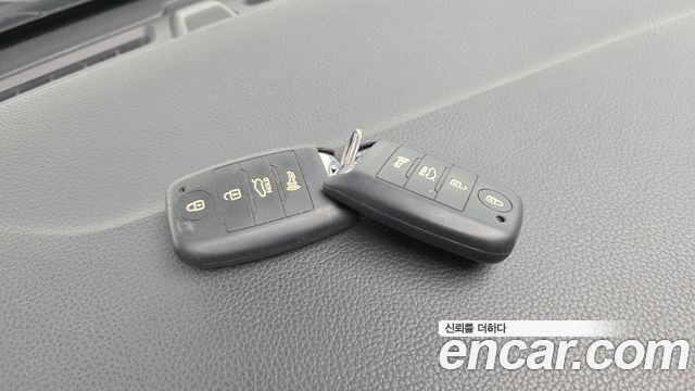Kia K5 2014 — photo 17