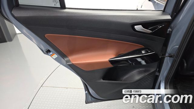 Volkswagen ID.4 2023 — photo 15