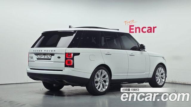 Land Rover Range Rover 2018 — photo 2