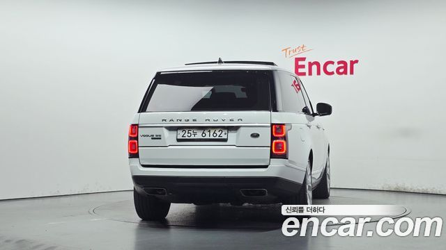 Land Rover Range Rover 2018 — photo 4