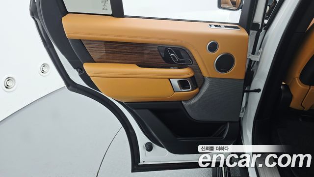 Land Rover Range Rover 2018 — photo 15