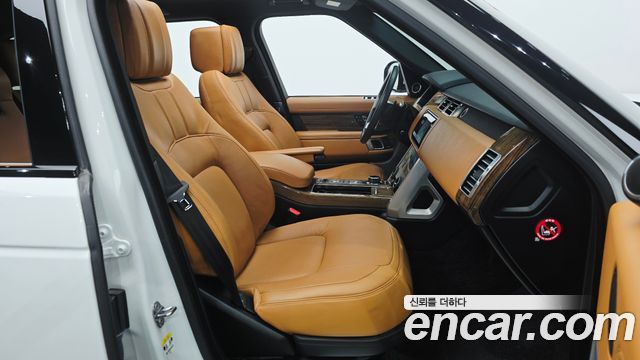 Land Rover Range Rover 2018 — photo 16