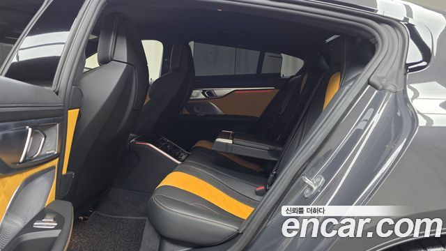 BMW M8 2020 — photo 18