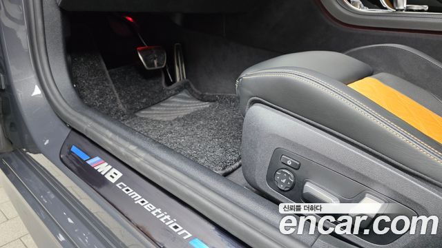 BMW M8 2020 — photo 30