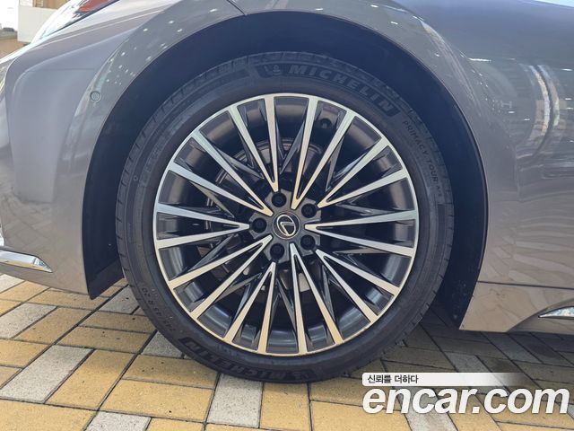 Lexus LS 2024 — photo 5