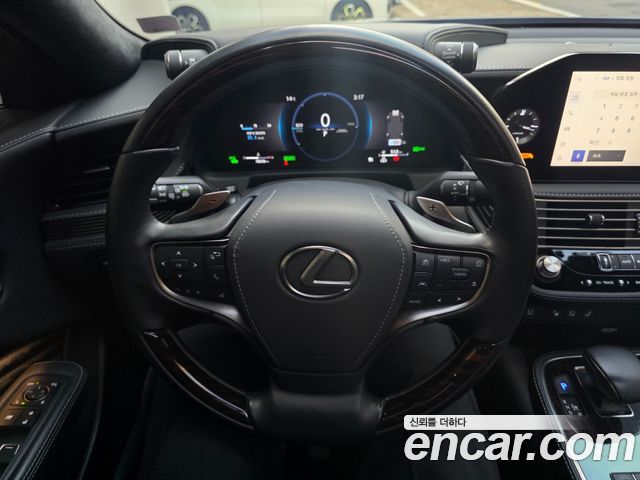 Lexus LS 2024 — photo 12
