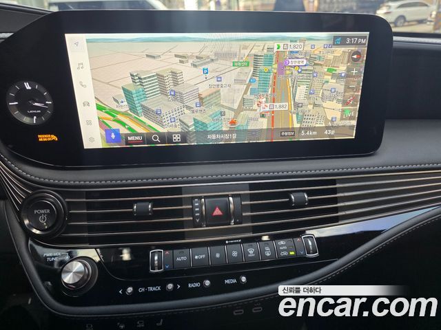 Lexus LS 2024 — photo 13