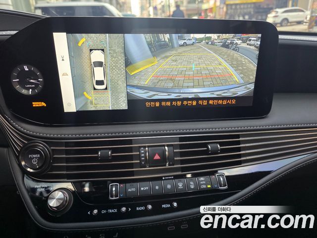 Lexus LS 2024 — photo 19