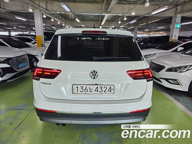 Volkswagen Tiguan 2020 — photo 4