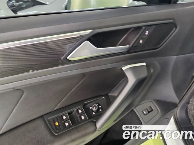 Volkswagen Tiguan 2020 — photo 13
