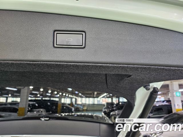 Volkswagen Tiguan 2020 — photo 17