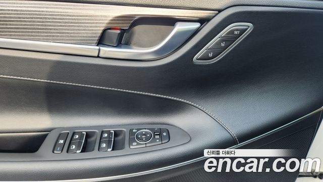 Hyundai Grandeur 2018 — photo 17