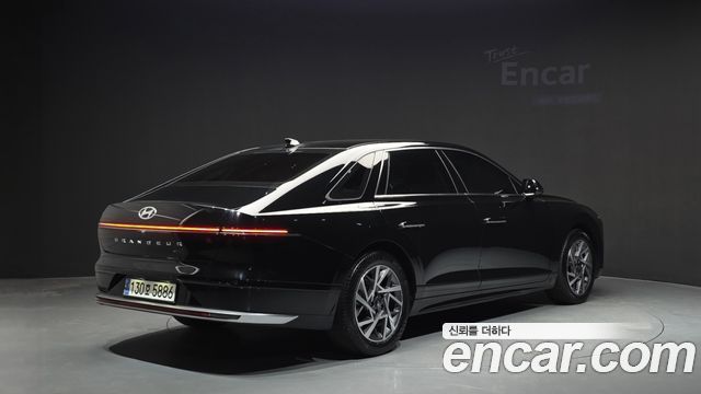Hyundai Grandeur 2023 — photo 2