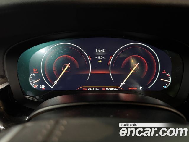 BMW Gran Turismo 2019 — photo 8
