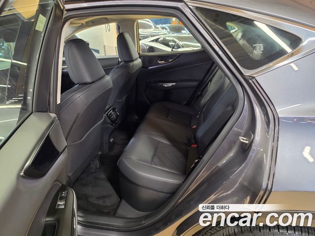 Lexus NX 2025 — photo 12