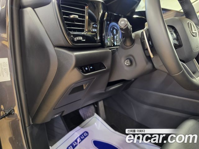 Lexus NX 2025 — photo 18
